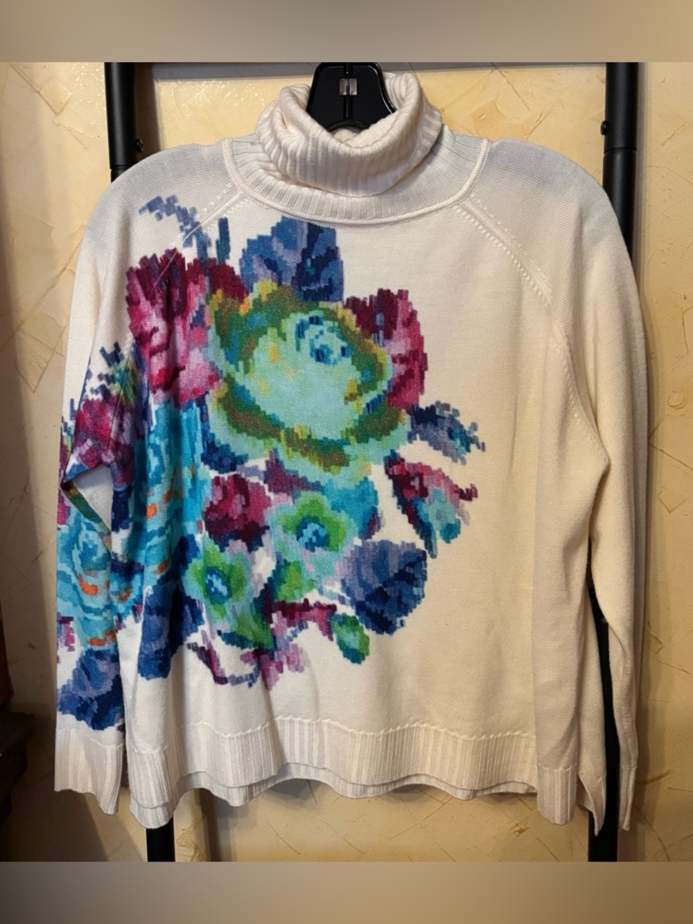 Psophia Turtle Neck Sweater with Blue & Pink Floral Print Size S